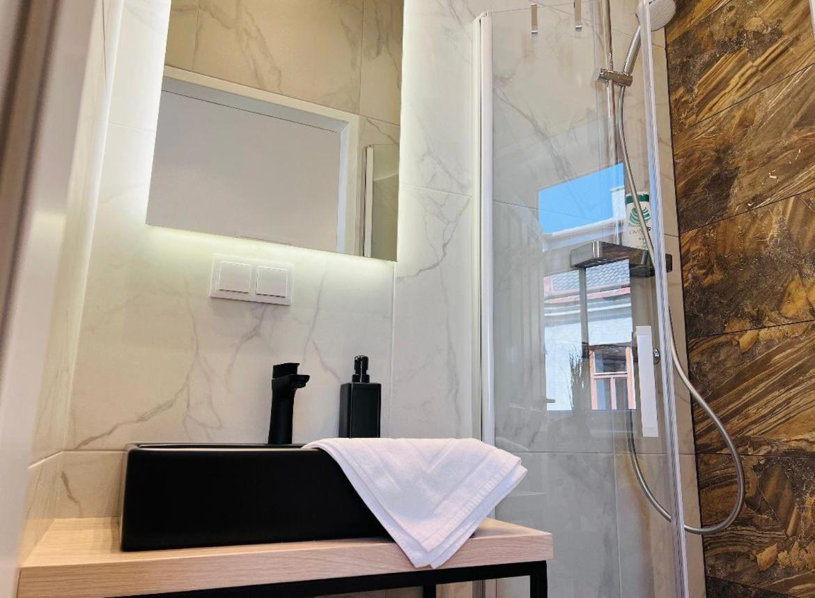 Zeus Design Apartment Erlach #62 Viena Exterior foto